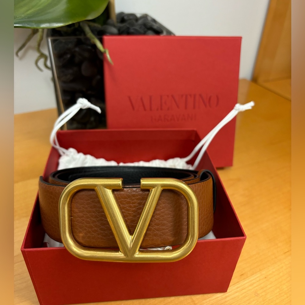 Brand new reverseble Valentino Belt, NWT